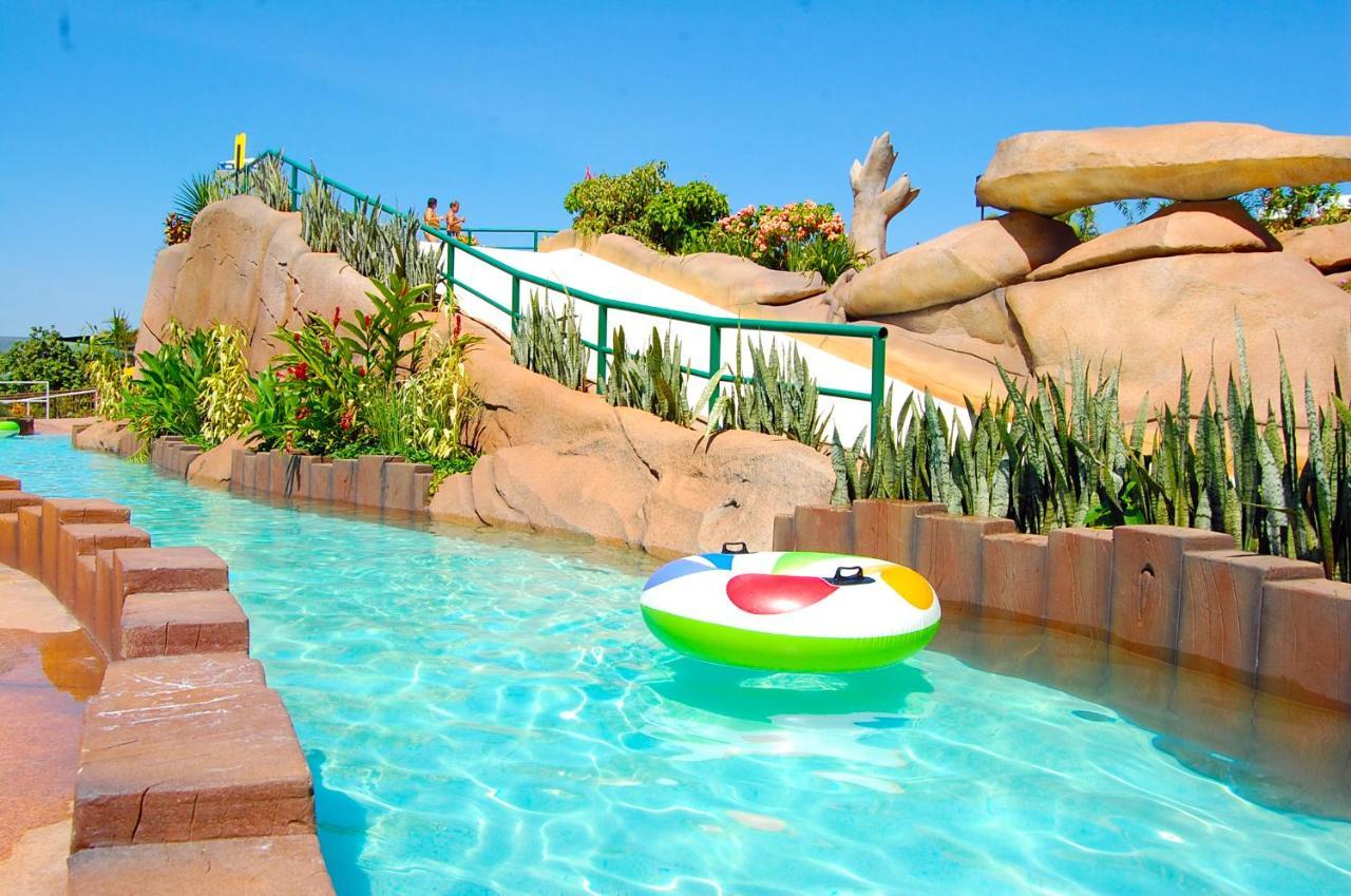 Caldas Novas Imperio Romano Com 1 Dia No Acqua Park מראה חיצוני תמונה